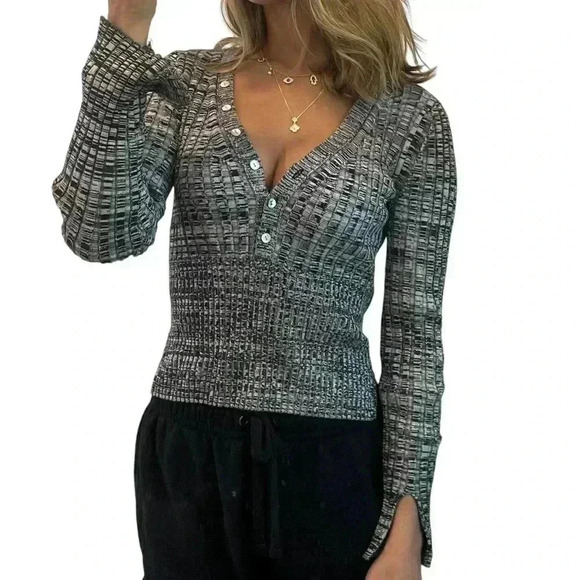 House of Harlow 1960 knit sweater gray Size Medium NWOT - Picture 1 of 5